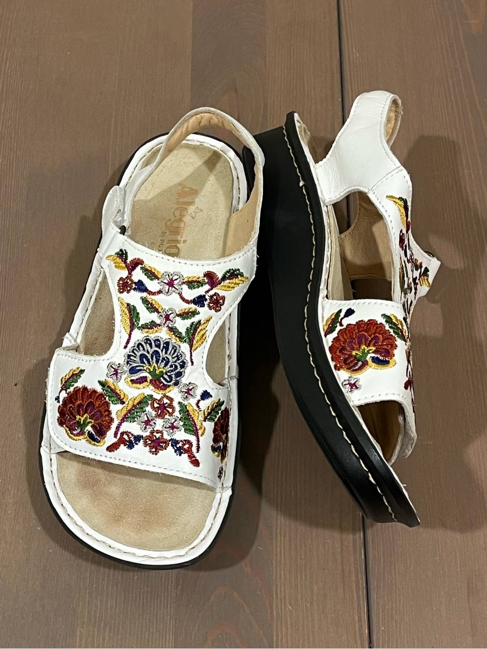 Alegria Viki Sandals EU7 White Leather Floral Embroidery Slingback Platform Boho
